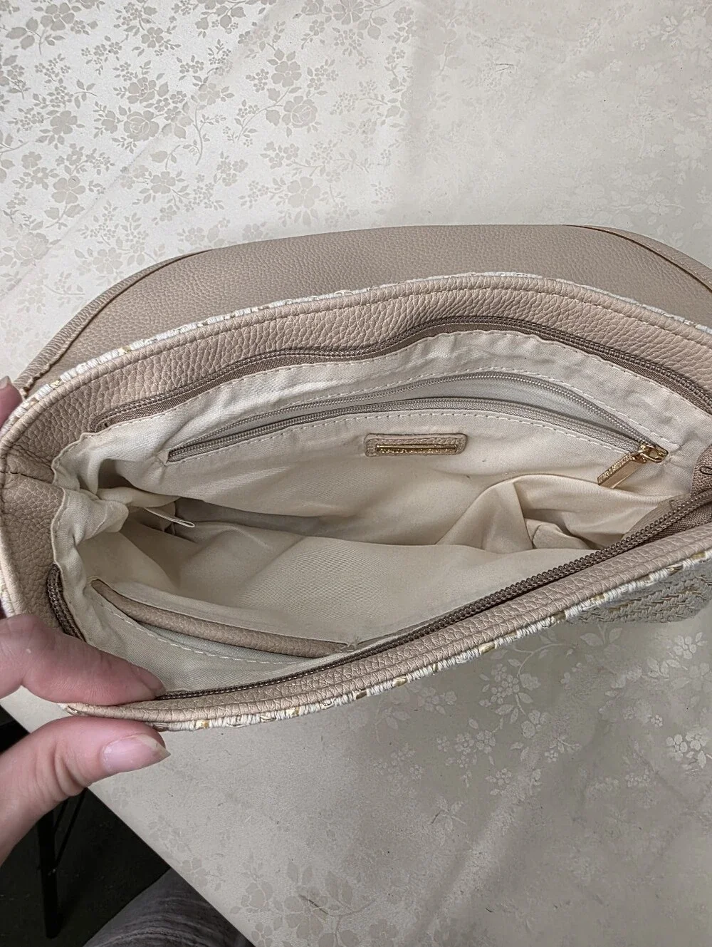NWT Shiraleah x Express Gold Woven Straw Envelope Clutch Bag Beige Chevron